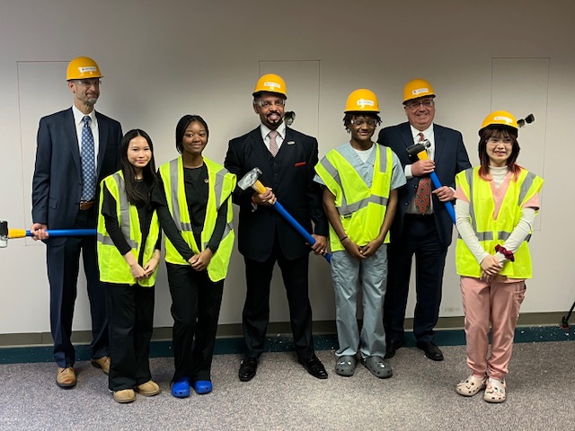 Wall Breaking 2 Wall Breaking 2