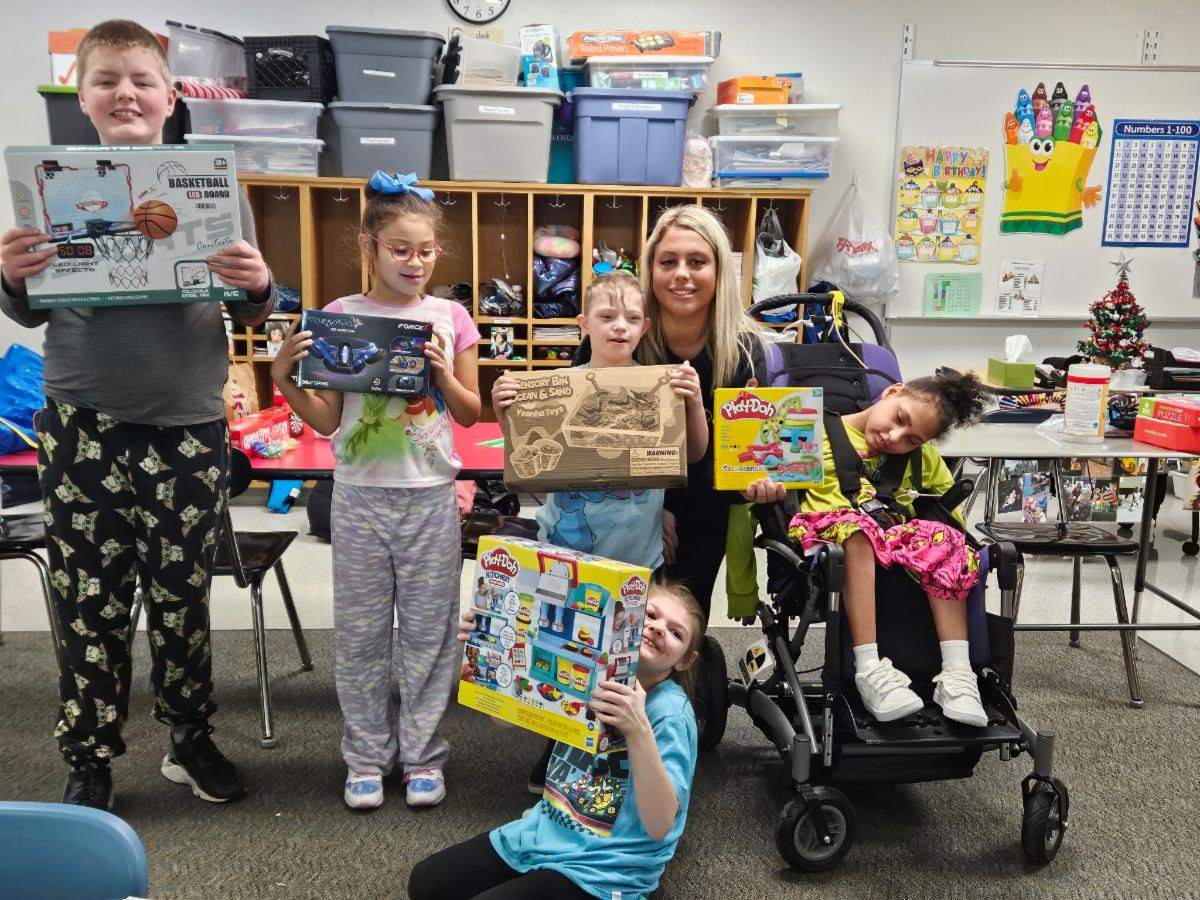 STUDENT TEACHER SHOWS HER GENEROSITY